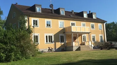 Trevlig hyreslägenhet, några minuter med bil från Norrköping